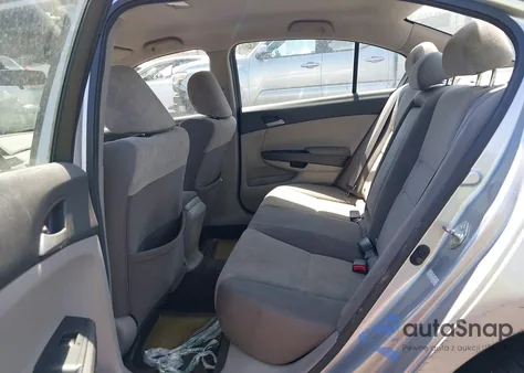 2010 Honda Accord 2.4 Lx z USA, uszkodzony, nr VIN 1HGCP2F33AA175944